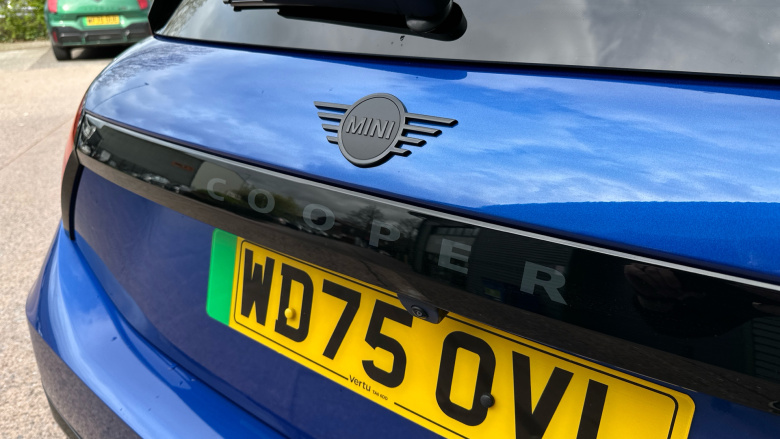 MINI Cooper 135kW E Sport [Level 2] 41kWh 3dr Auto Electric Hatchback